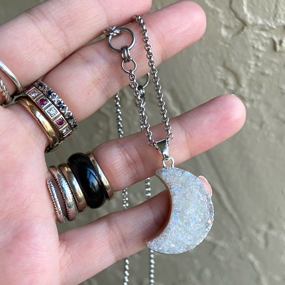 Iridescent angel aura druzy quartz crecent moon boho necklace stone - Picture 8 of 11